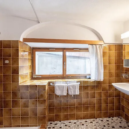 Chasa Moffa Lägenhet *